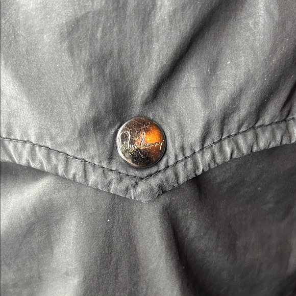 Burberry Down Jacket Size XL - Picture 7 of 13